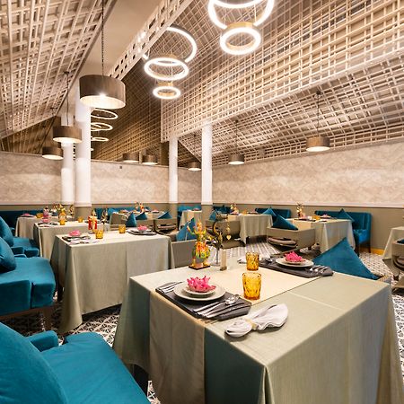 The Shore At Katathani - Adult Only - Sha Extra Plus Экстерьер фото The interior of the restaurant