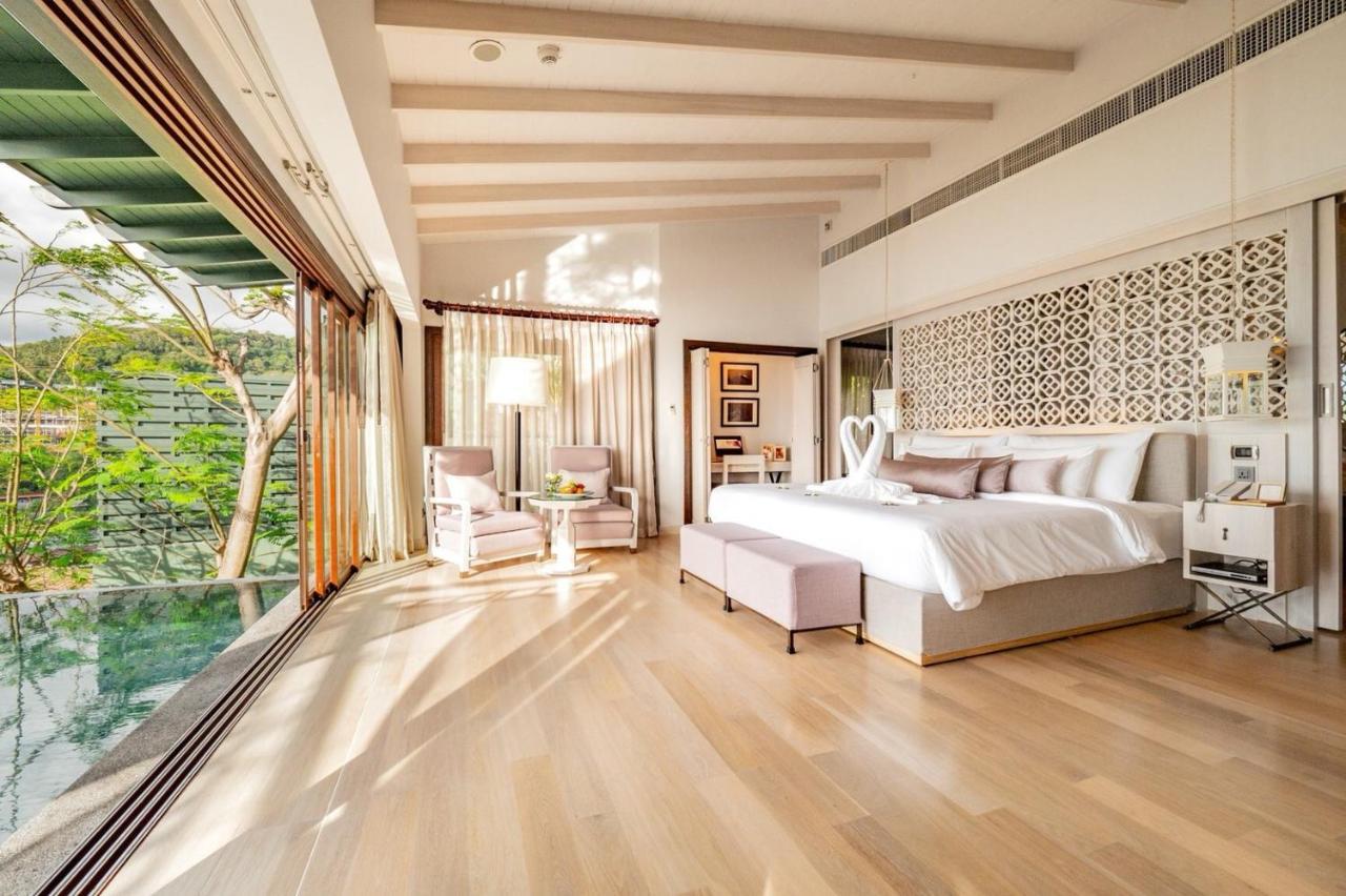 The Shore At Katathani - Adult Only - Sha Extra Plus Экстерьер фото A bedroom at the hotel